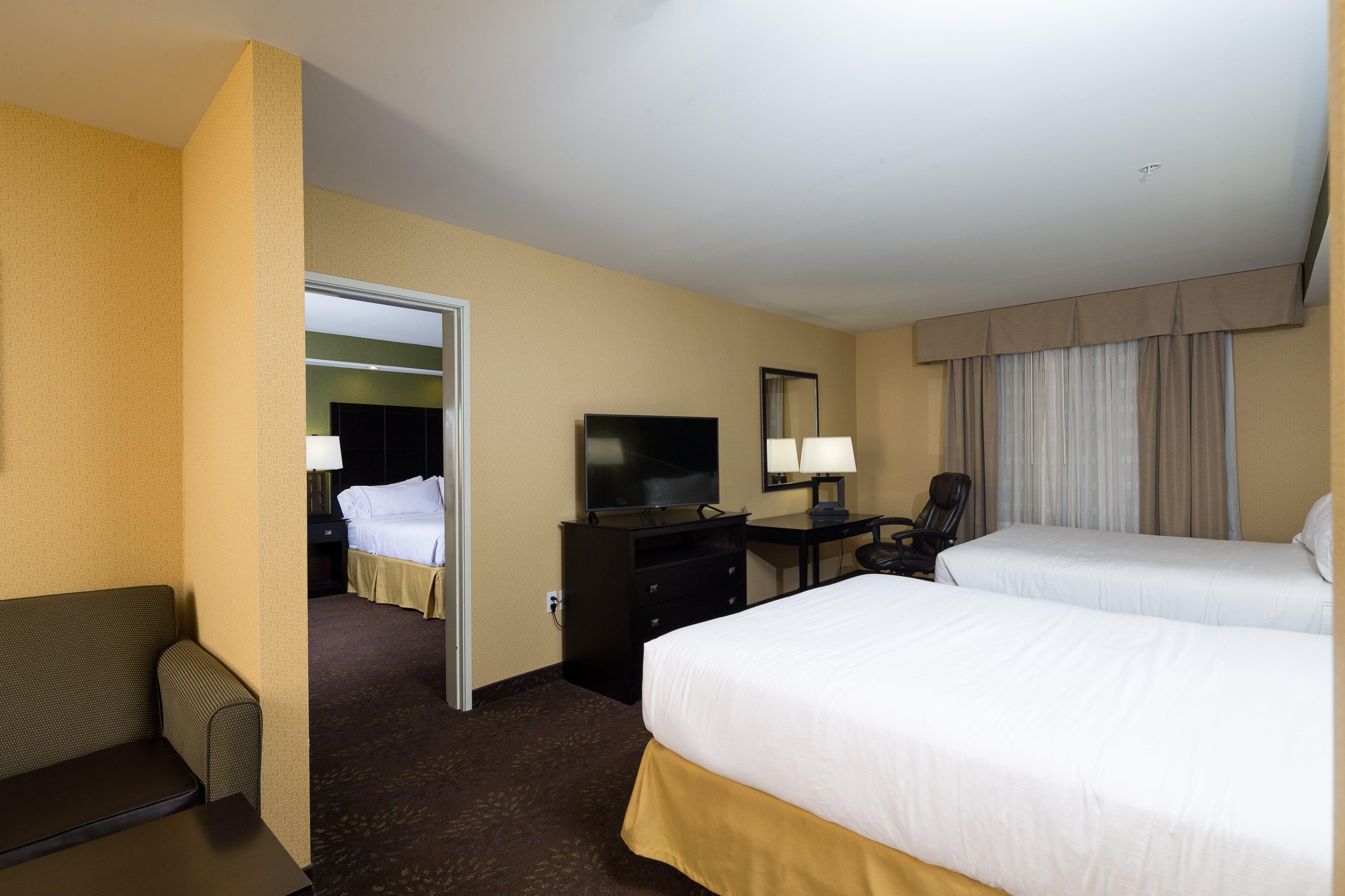 Holiday Inn Express And Suites Detroit North-Troy By Ihg Exteriör bild