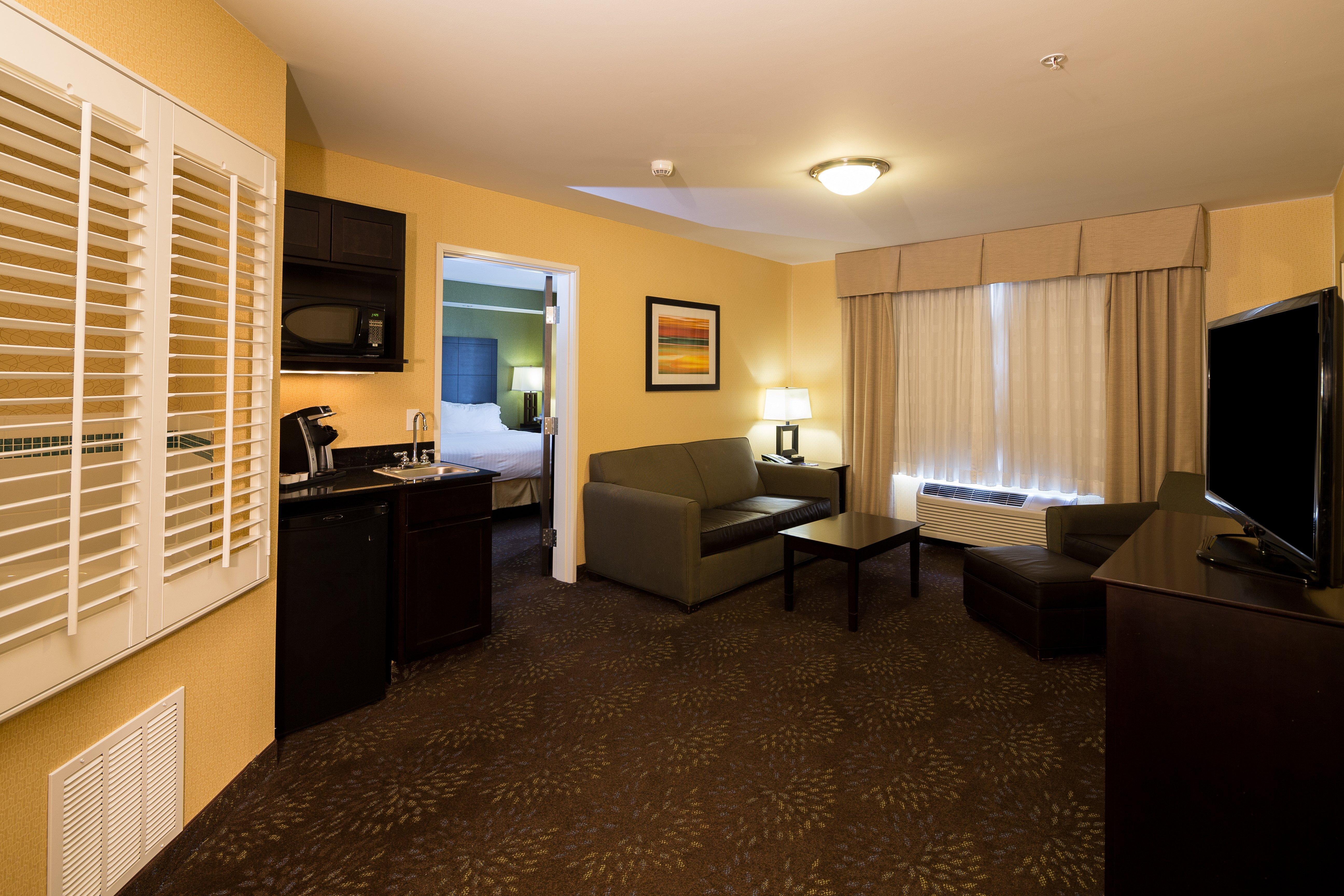 Holiday Inn Express And Suites Detroit North-Troy By Ihg Exteriör bild