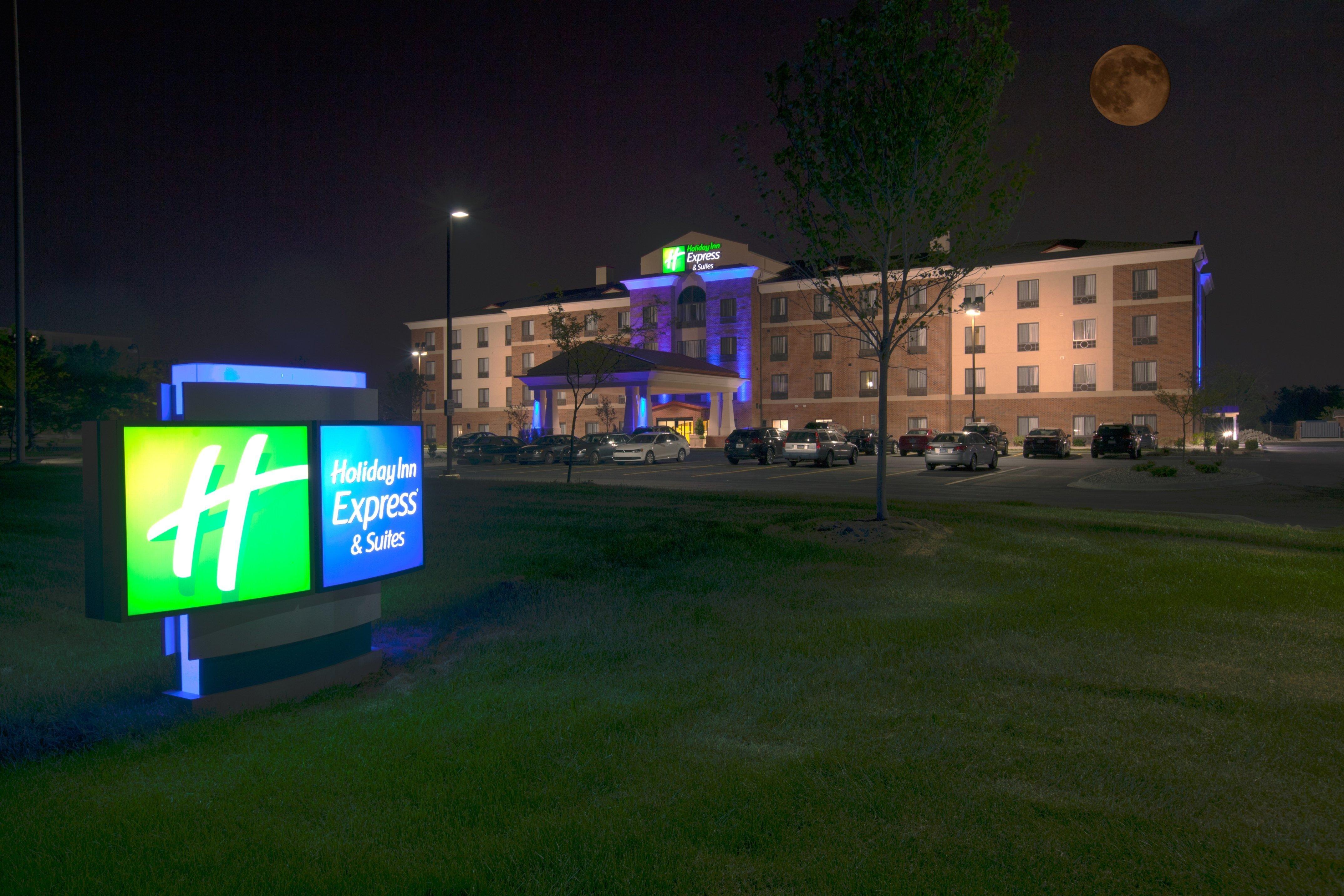 Holiday Inn Express And Suites Detroit North-Troy By Ihg Exteriör bild