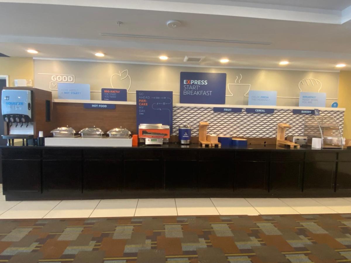 Holiday Inn Express And Suites Detroit North-Troy By Ihg Exteriör bild